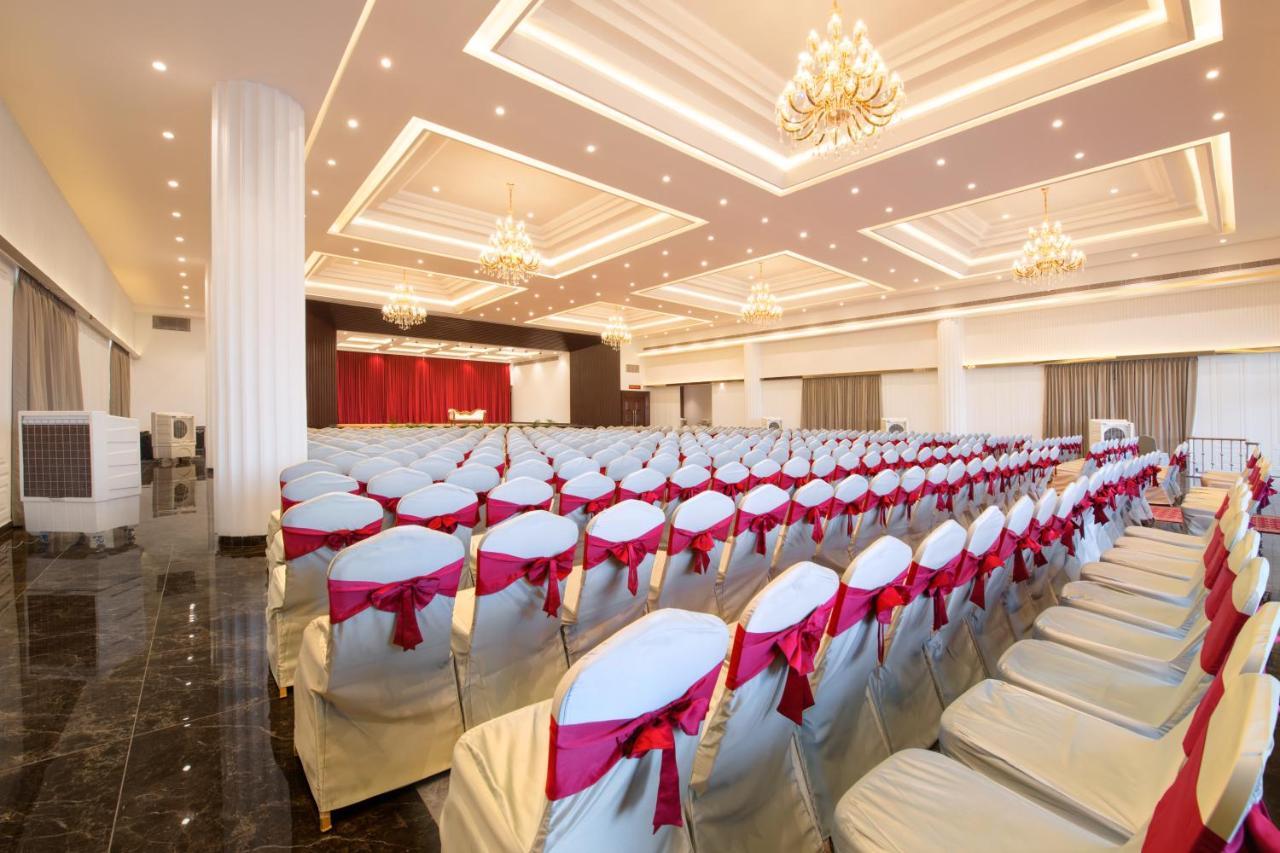 Aarya Mansion Vaccinated Staff Hotel Hassan Luaran gambar