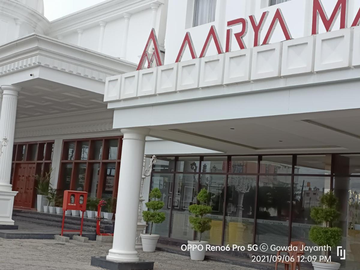 Aarya Mansion Vaccinated Staff Hotel Hassan Luaran gambar